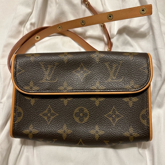 Louis Vuitton Florentine waist bag monogram canvas. 💯 authentic - Picture 3 of 9